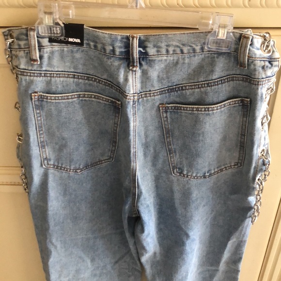 FashionNova Breaking Chains Straight Leg Jeans - Picture 6 of 13